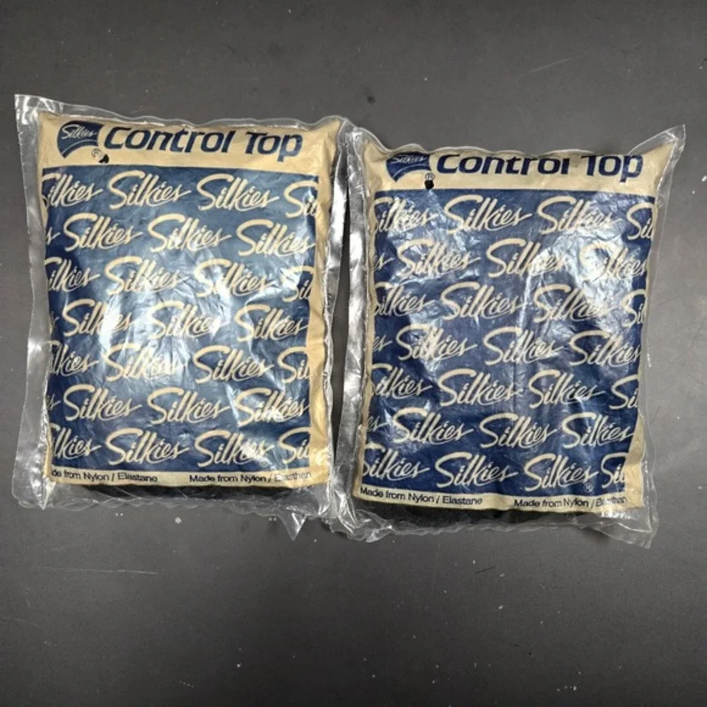 Lot of 2 Silkies Control Top Pantyhose 738 Jet Black Large‎ Support Legs Vintage
